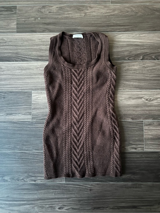 Aritzia Dresses & Skirts - ARITZIA Brown Cable Knit Sleeveless Sweater Dress